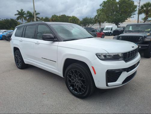 Bright White Clearcoat 2026 Jeep Grand Cherokee L Summit