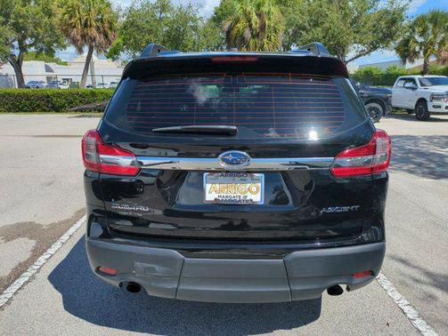 2022 Subaru Ascent Base 8-Passenger
