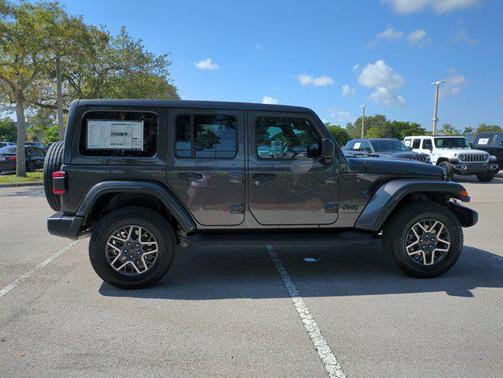 2025 Jeep Wrangler 4-Door Sahara 4x4
