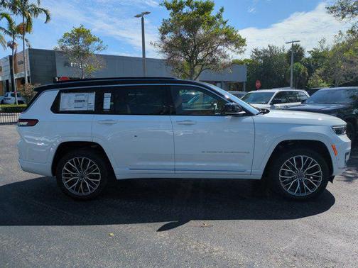 2025 Jeep Grand Cherokee L Summit Reserve