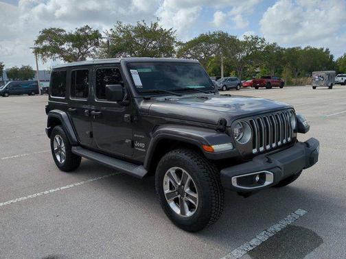 Granite Crystal Metallic Clearcoat 2020 Jeep Wrangler Unlimited North Edition 4x4