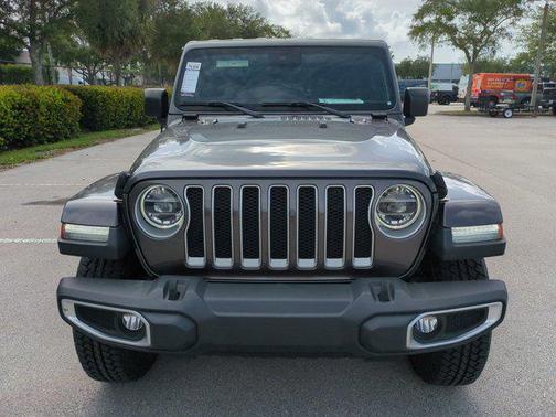 Granite Crystal Metallic Clearcoat 2020 Jeep Wrangler Unlimited North Edition 4x4