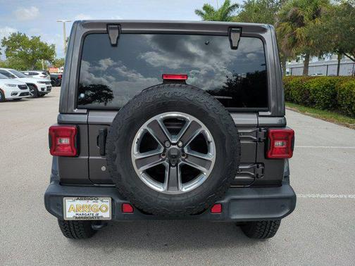 Granite Crystal Metallic Clearcoat 2020 Jeep Wrangler Unlimited North Edition 4x4