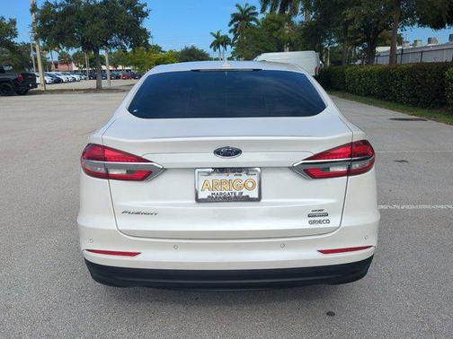 2020 Ford Fusion Hybrid SE