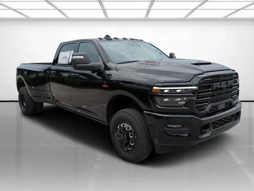 2025 RAM 3500 Laramie Crew Cab 4x4 8' Box