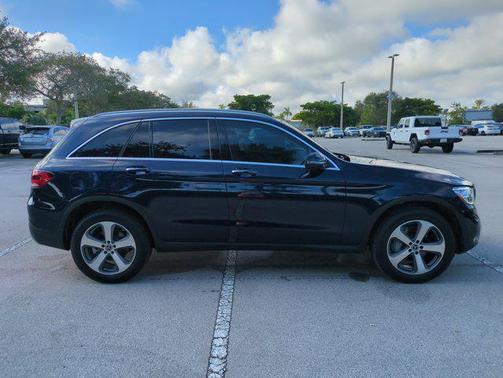 2022 Mercedes-Benz GLC 300 Base