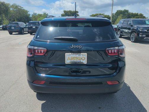 Fathom Blue Pearl Coat 2026 Jeep Compass Latitude