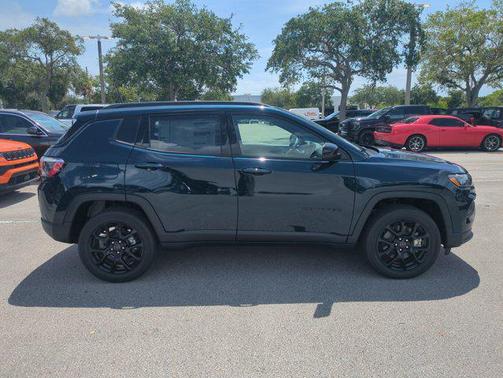Fathom Blue Pearl Coat 2026 Jeep Compass Latitude