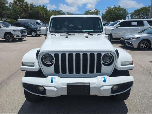 Bright White Clearcoat 2023 Jeep Wrangler 4xe Sahara High Altitude