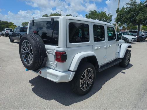 Bright White Clearcoat 2023 Jeep Wrangler 4xe Sahara High Altitude