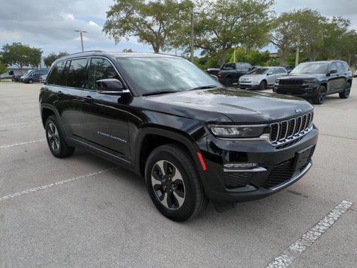 2023 Jeep Grand Cherokee 4xe Base