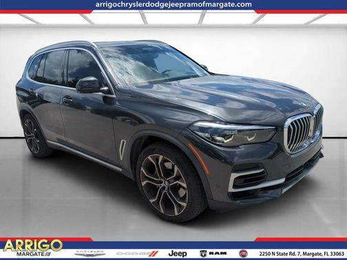 Dark Graphite Metallic 2022 BMW X5 sDrive40i