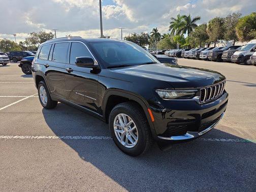 2025 Jeep Grand Cherokee L Laredo