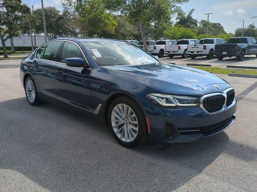 2021 BMW 530 530i