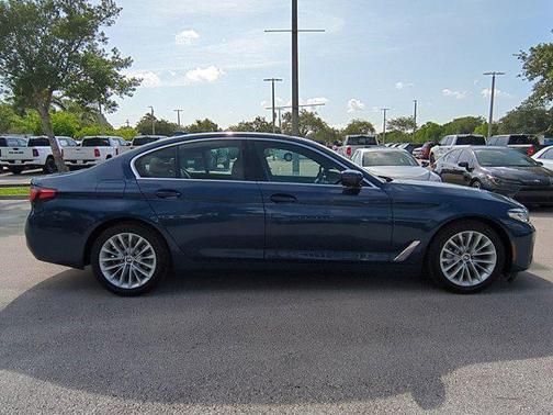 2021 BMW 530 530i