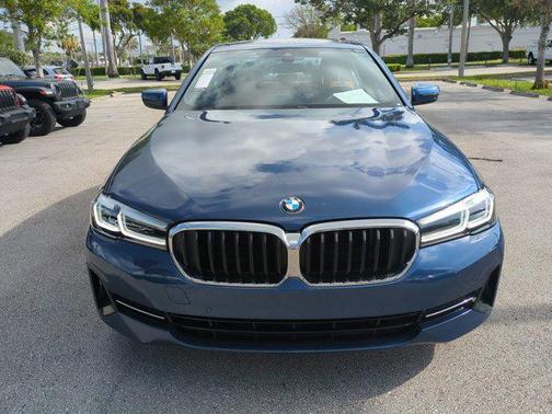 2021 BMW 530 530i