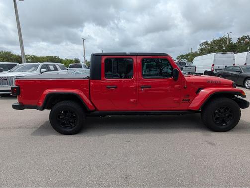 Firecracker Red Clearcoat 2022 Jeep Gladiator Willys 4x4
