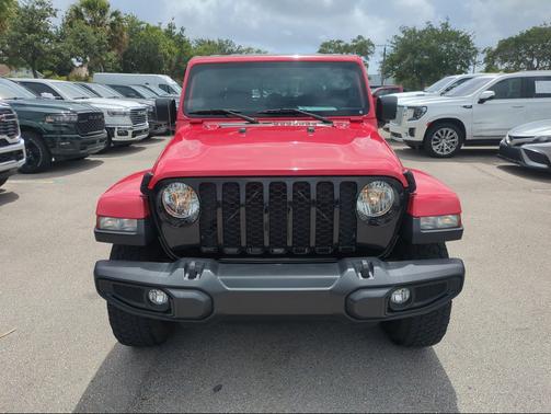 Firecracker Red Clearcoat 2022 Jeep Gladiator Willys 4x4