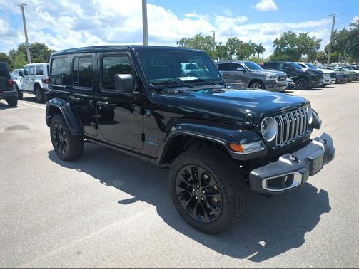 Black Clearcoat 2025 Jeep Wrangler 4xe Sahara