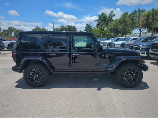 Black Clearcoat 2025 Jeep Wrangler 4xe Sahara