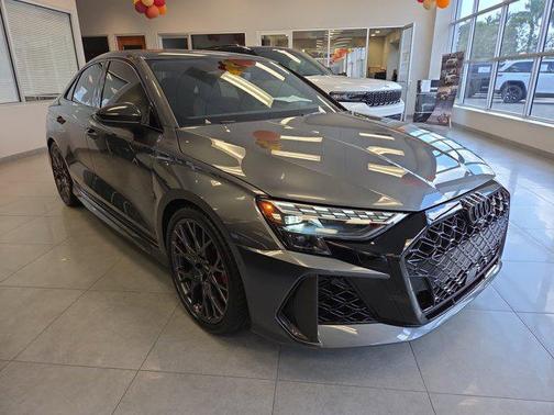 2025 Audi RS 3 TFSI quattro S tronic