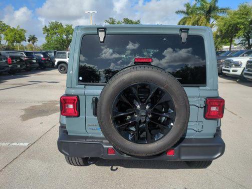 Anvil Clearcoat 2025 Jeep Wrangler 4xe Sahara