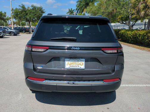 2022 Jeep Grand Cherokee 4xe Base
