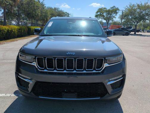 2022 Jeep Grand Cherokee 4xe Base