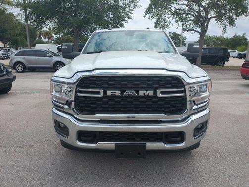Bright White Clearcoat 2024 RAM 2500 Big Horn Crew Cab 4x4 8' Box