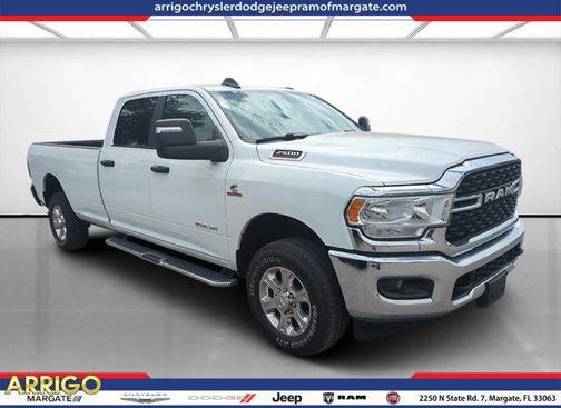 Bright White Clearcoat 2024 RAM 2500 Big Horn Crew Cab 4x4 8' Box