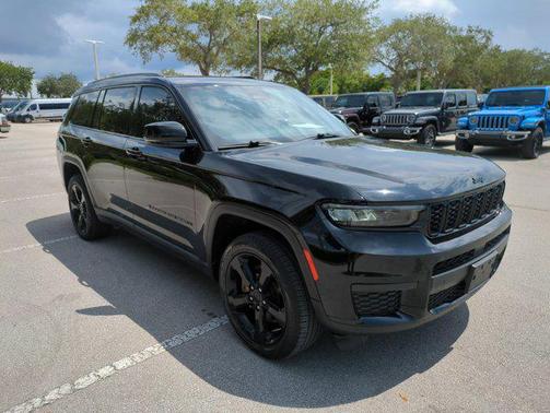 2022 Jeep Grand Cherokee L Altitude