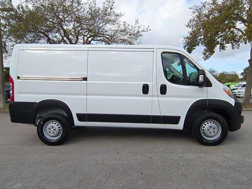 2025 RAM ProMaster 1500 Low Roof
