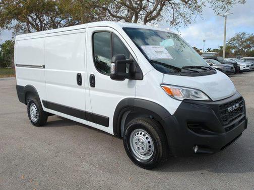 2025 RAM ProMaster 1500 Low Roof