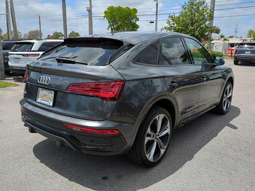2022 Audi Q5 45 S line Premium Plus