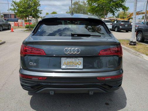 2022 Audi Q5 45 S line Premium Plus