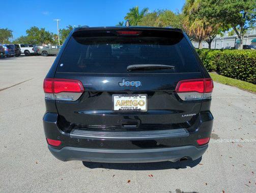 2020 Jeep Grand Cherokee Laredo