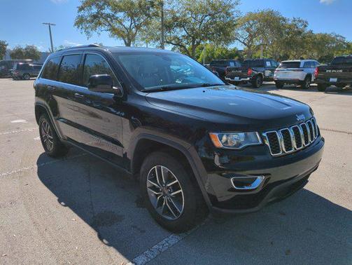 2020 Jeep Grand Cherokee Laredo