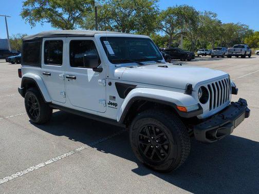2023 Jeep Wrangler 4-Door Freedom 4x4