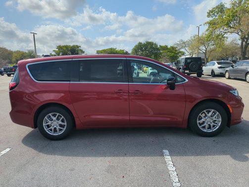 2026 Chrysler Pacifica L