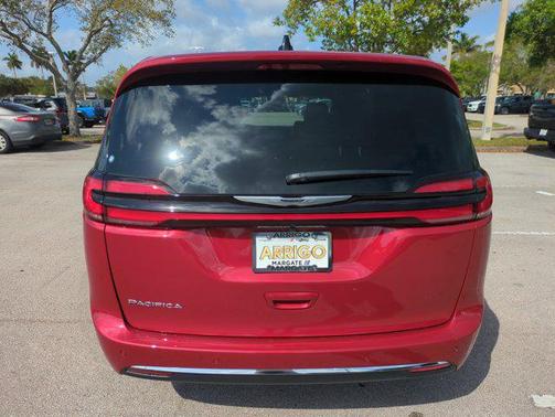 2026 Chrysler Pacifica L
