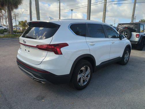 2021 Hyundai SANTA FE SE