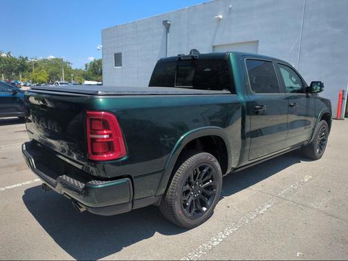 Serrano Green Metallic 2026 RAM 1500 Limited
