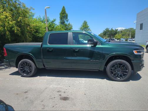 Serrano Green Metallic 2026 RAM 1500 Limited