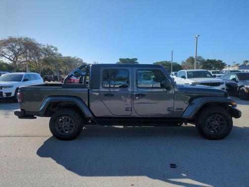 2024 Jeep Gladiator Sport S