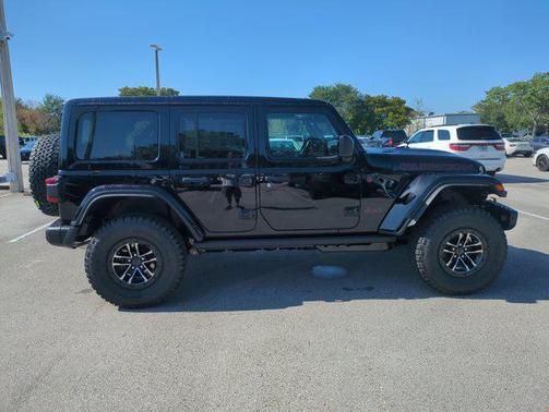 Black Clearcoat 2026 Jeep Wrangler Rubicon