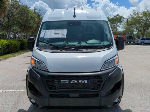 2025 RAM ProMaster 2500 Tradesman