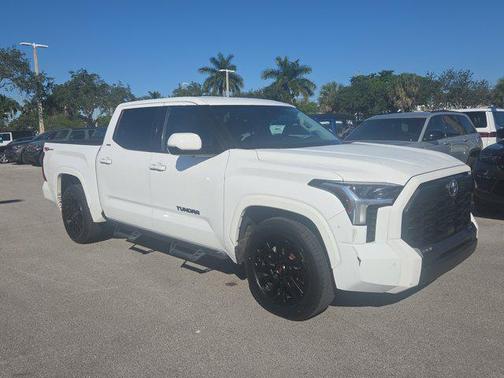 2022 Toyota Tundra SR5