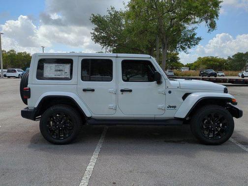 2025 Jeep Wrangler 4xe Sahara