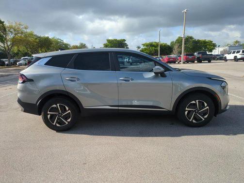 2023 Kia Sportage Hybrid LX