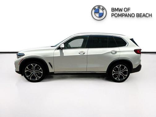 Alpine White 2022 BMW X5 sDrive40i